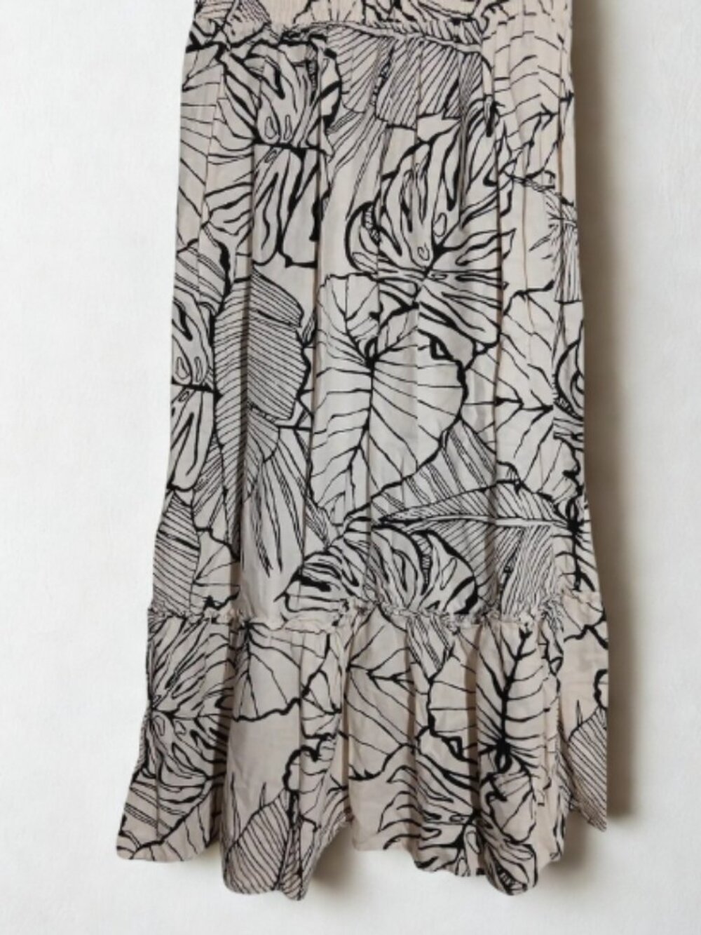 Black & White Tiered Leaf Patterned Skirt